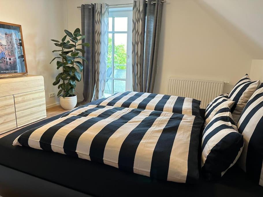 Neuwertige Gemuetliche Wohnung Rieden  Buitenkant foto